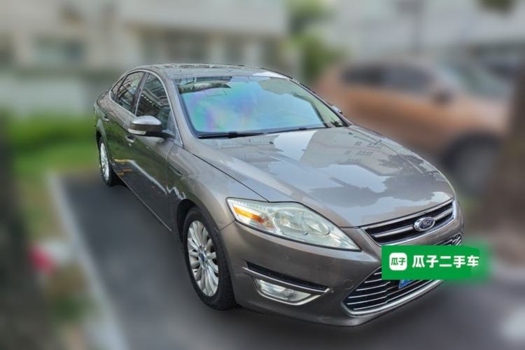 Used Ford Mondeo 2011 2.0L GTDi 200 Luxury Edition Front Right 45 Deg