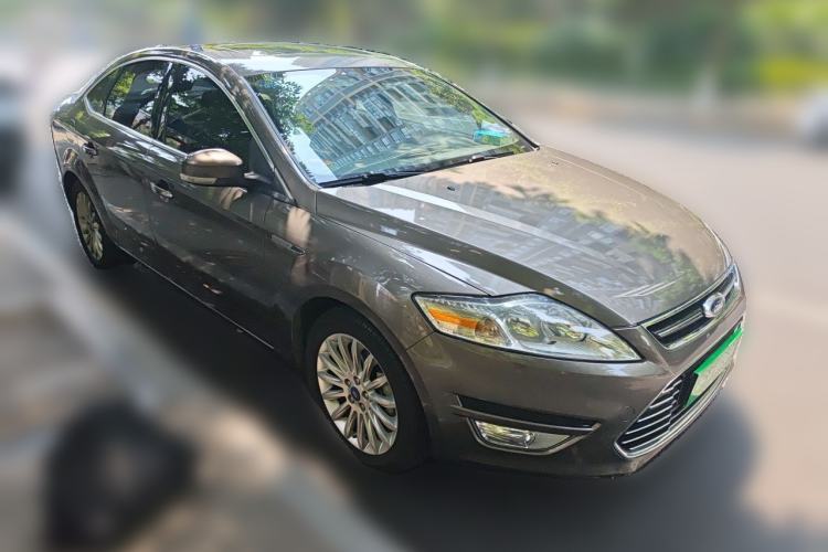 Used Ford Mondeo 2011 2.3L Luxury Model Front Right 45 Deg