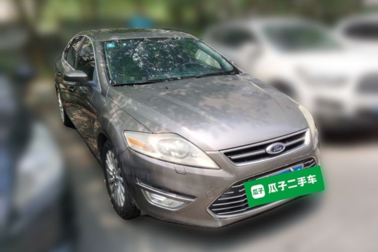 Used Ford Mondeo 2011 2.0L GTDi 200 Luxury Edition Front Right 45 Deg