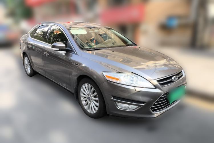 Used Ford Mondeo 2011 2.0L GTDi 200 Luxury Edition Front Right 45 Deg
