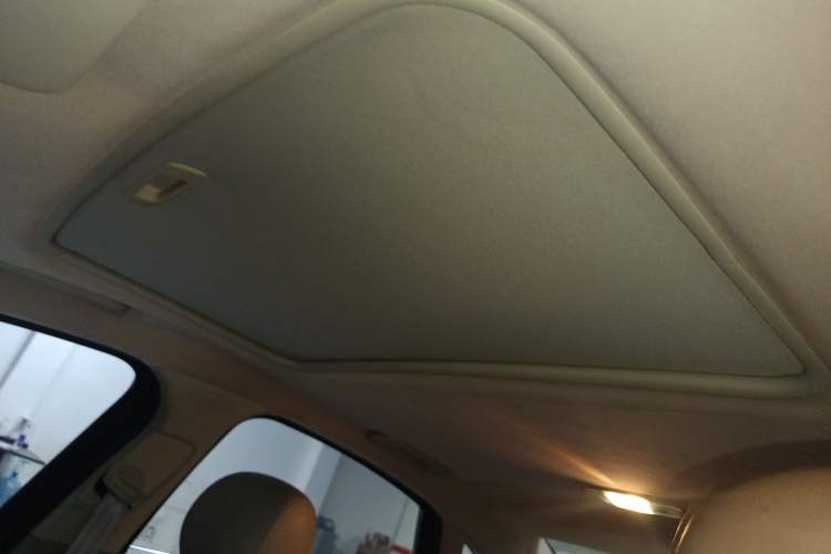 Used Ford Mondeo 2011 2.0L GTDi 200 Fashion Edition Headliner