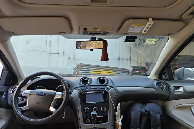 Used Ford Mondeo 2011 2.3L Fashion Edition Headliner