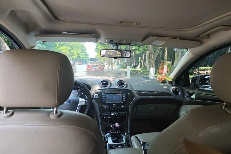 Used Ford Mondeo 2011 2.3L Luxury Model Headliner