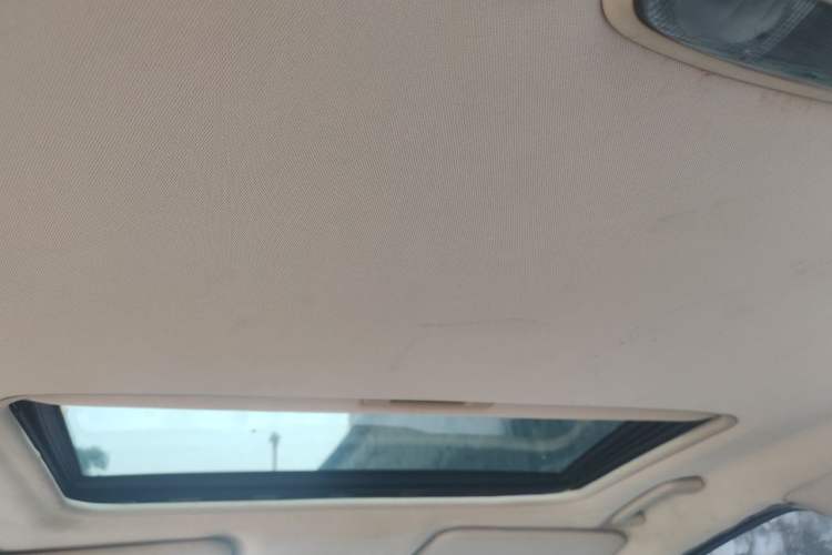 Used Ford Mondeo 2011 2.0L GTDi 200 Fashion Edition Headliner