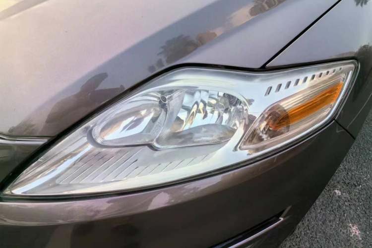 Used Ford Mondeo 2011 2.0L GTDi 200 Fashion Edition Left Front Headlight