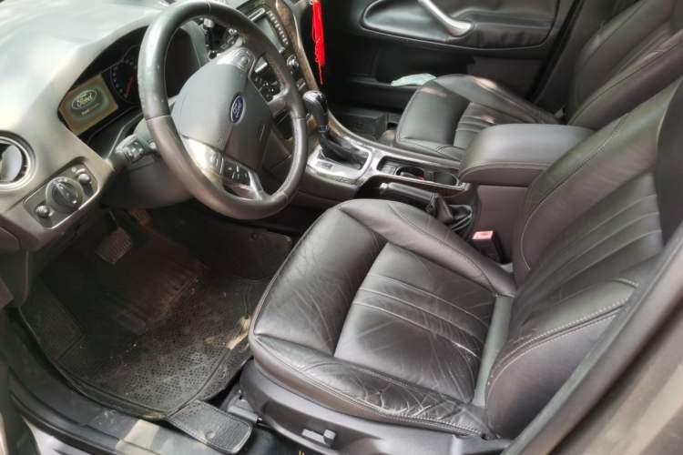 Used Ford Mondeo 2011 2.0L GTDi 200 Luxury Edition Left Front Seat