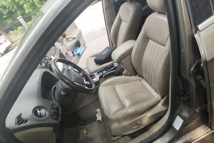Used Ford Mondeo 2011 2.0L GTDi 200 Luxury Edition Left Front Seat