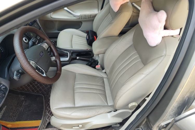 Used Ford Mondeo 2011 2.0L GTDi 200 Luxury Edition Left Front Seat
