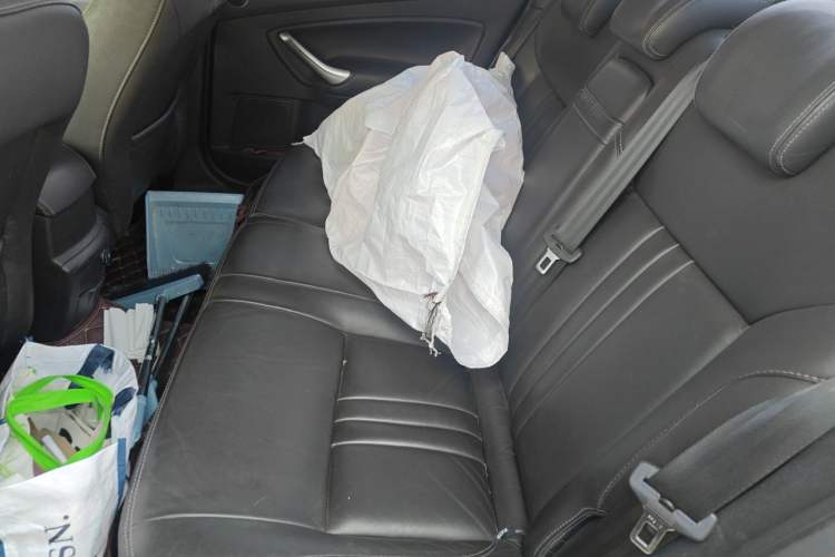 Used Ford Mondeo 2011 2.0L GTDi 200 Luxury Edition Left Rear Seat