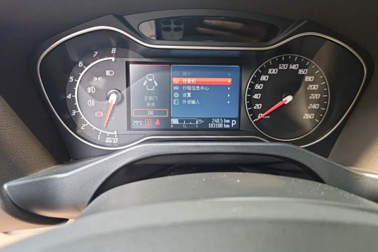 Used Ford Mondeo 2011 2.3L Luxury Model Odometer Close Up