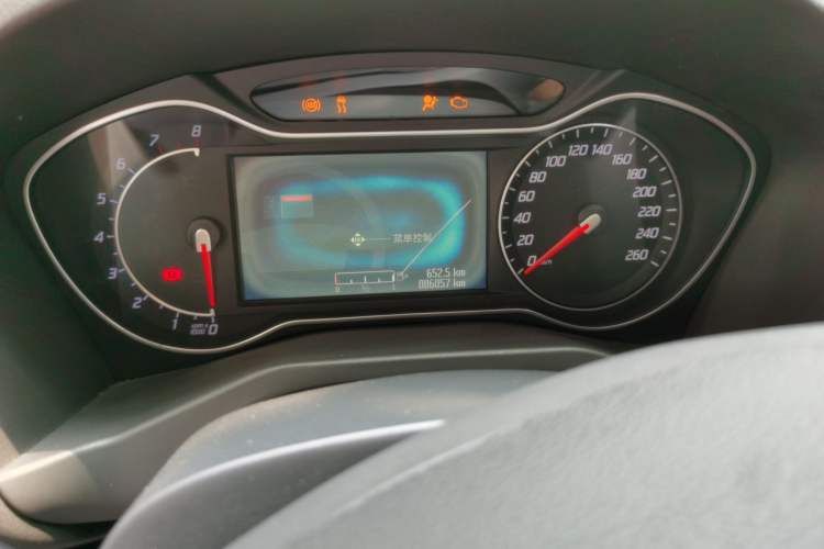 Used Ford Mondeo 2011 2.0L GTDi 200 Luxury Edition Odometer Close Up