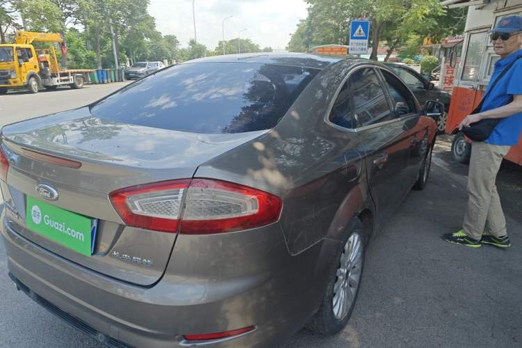 Used Ford Mondeo 2011 2.0L GTDi 200 Luxury Edition Rear Right 45 Deg