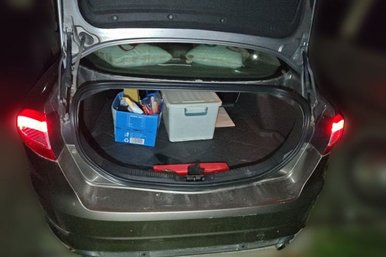 Used Ford Mondeo 2011 2.3L Fashion Edition Trunk