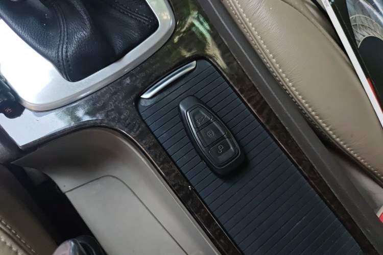 Used Ford Mondeo 2011 2.3L Luxury Model Vehicle Key