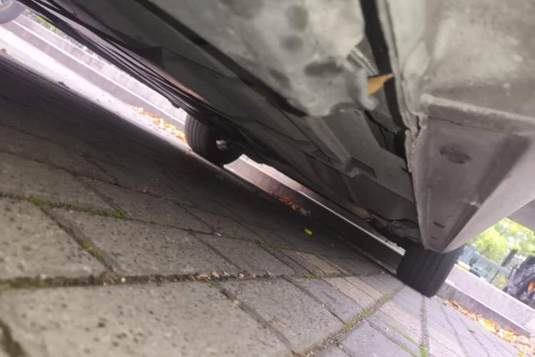 Used Ford Mondeo 2011 2.0L GTDi 200 Fashion Edition Chassis Front Left