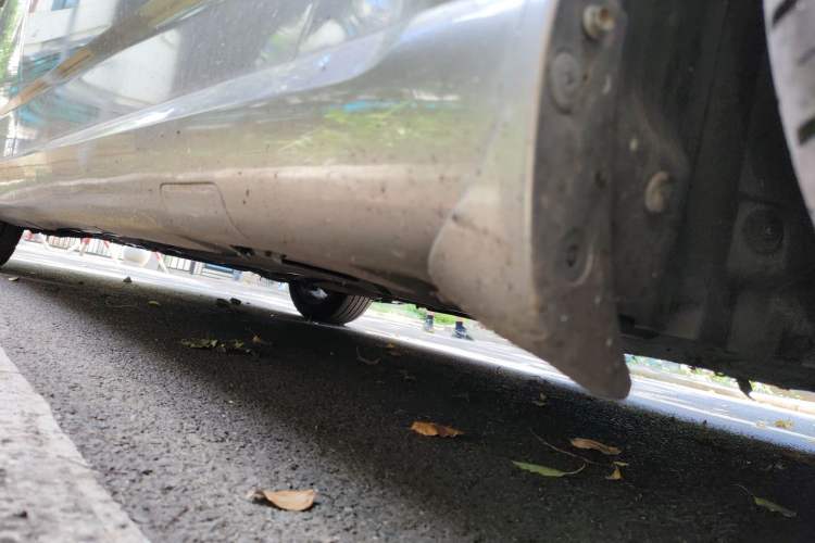 Used Ford Mondeo 2011 2.0L GTDi240 Luxury Sport Navigation Edition Chassis Front Right