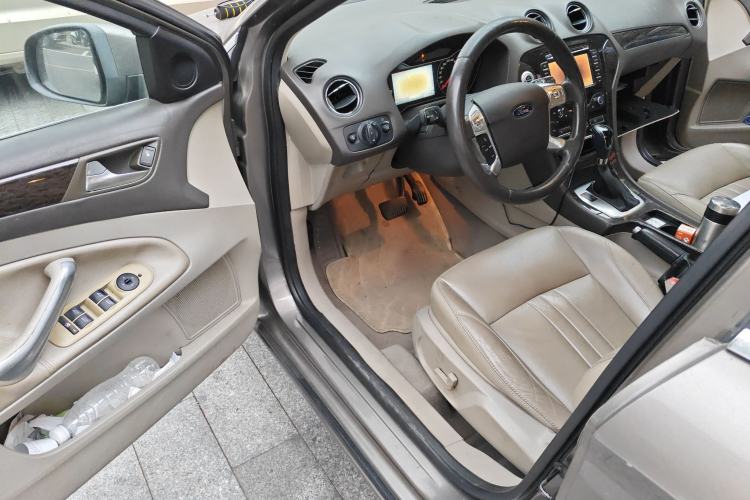 Used Ford Mondeo 2011 2.0L GTDi 200 Luxury Edition Driver Seat