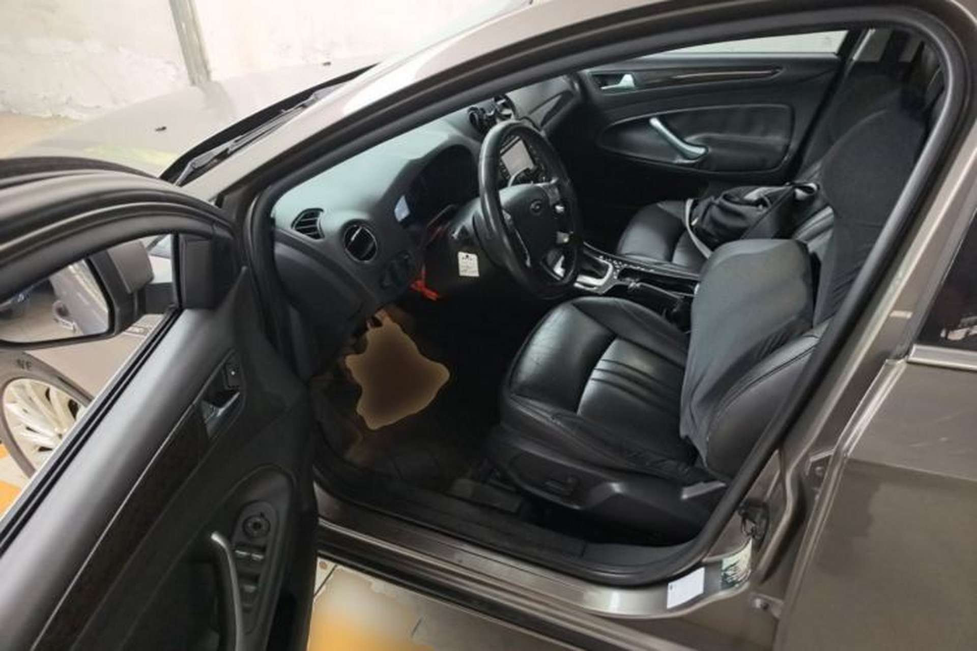 Used Ford Mondeo 2011 2.0L GTDi 200 Luxury Edition Driver Seat