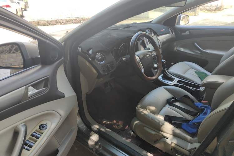 Used Ford Mondeo 2011 2.3L Fashion Edition Driver Seat