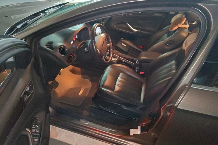 Used Ford Mondeo 2011 2.0L GTDi240 Ultimate Edition Driver Seat