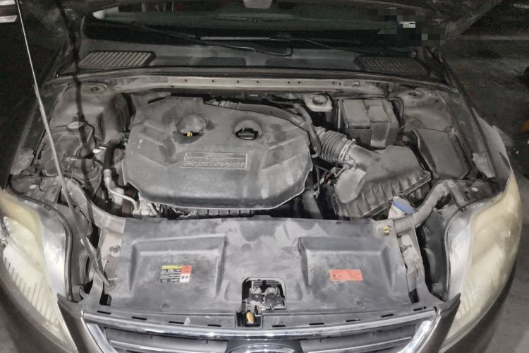 Used Ford Mondeo 2011 2.0L GTDi 200 Fashion Edition Engine Bay