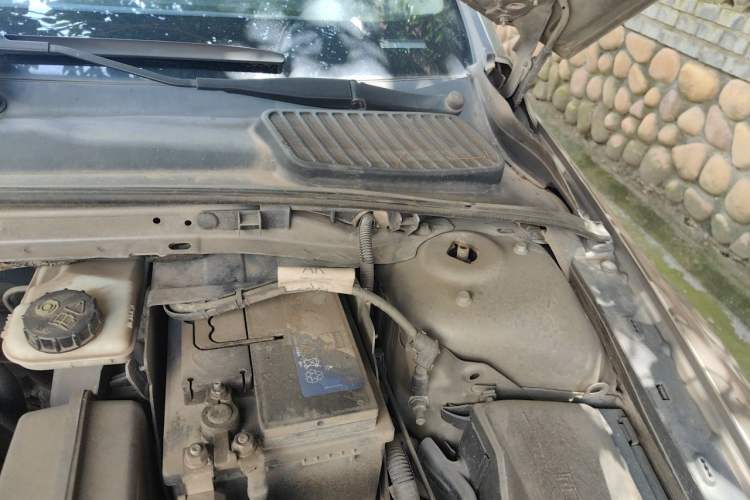 Used Ford Mondeo 2011 2.3L Fashion Edition Engine Bay Left
