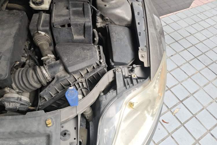 Used Ford Mondeo 2011 2.3L Fashion Edition Engine Bay Left