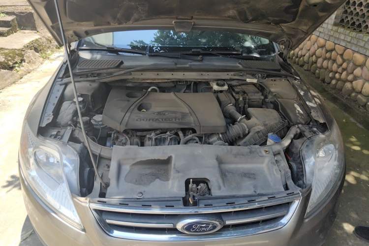 Used Ford Mondeo 2011 2.3L Fashion Edition Engine Bay