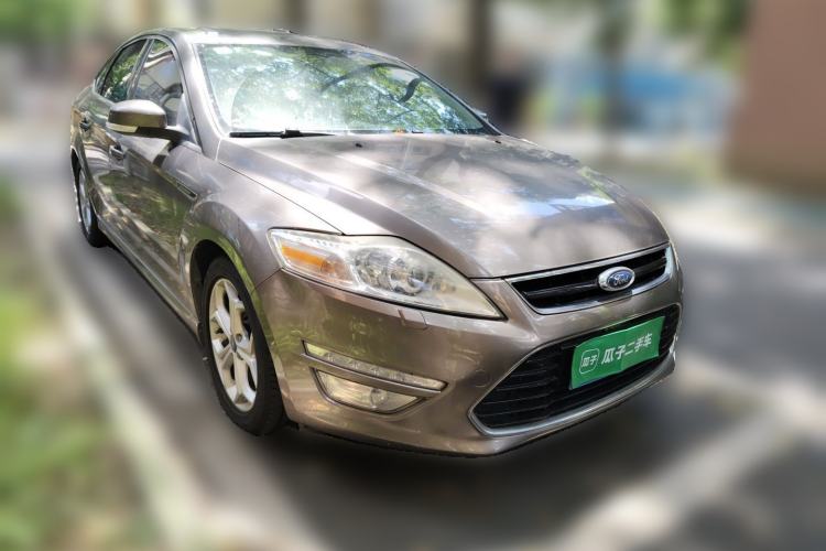 Used Ford Mondeo 2011 2.0L GTDi240 Luxury Sport Navigation Edition Front Right 45 Deg