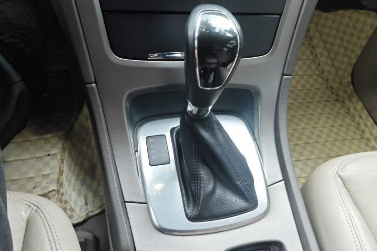 Used Ford Mondeo 2011 2.3L Fashion Edition Gear Lever
