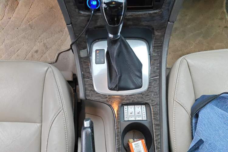 Used Ford Mondeo 2011 2.0L GTDi 200 Luxury Edition Gear Lever