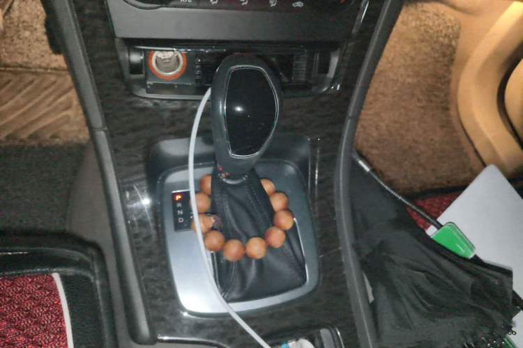 Used Ford Mondeo 2011 2.0L GTDi 200 Fashion Edition Gear Lever