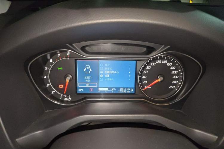 Used Ford Mondeo 2011 2.0L GTDi240 Ultimate Edition Instrument Cluster