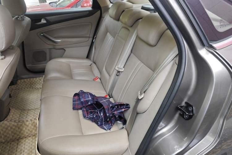 Used Ford Mondeo 2011 2.3L Fashion Edition Left Rear Seat