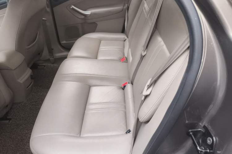 Used Ford Mondeo 2011 2.0L GTDi 200 Fashion Edition Left Rear Seat
