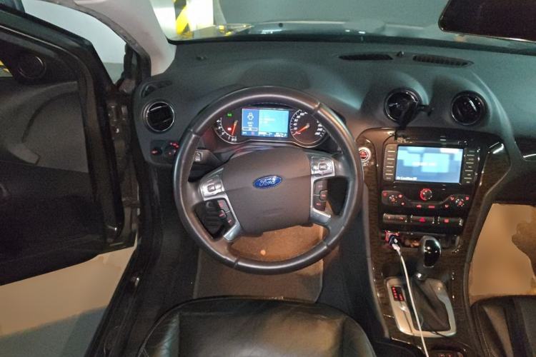 Used Ford Mondeo 2011 2.0L GTDi240 Ultimate Edition Steering Wheel