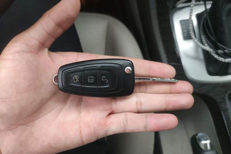 Used Ford Mondeo 2011 2.0L GTDi 200 Fashion Edition Vehicle Key