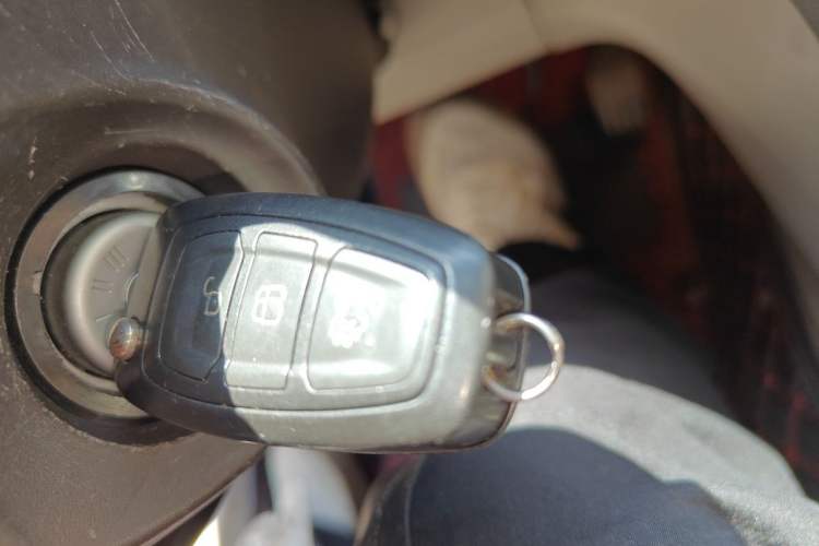 Used Ford Mondeo 2011 2.0L GTDi 200 Fashion Edition Vehicle Key