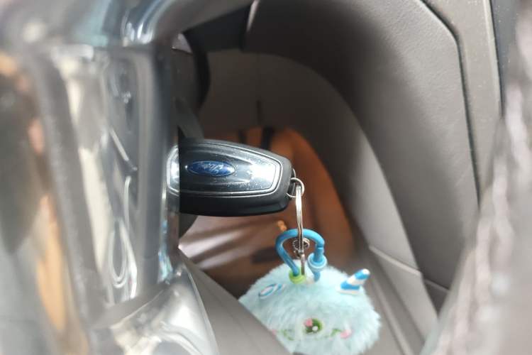 Used Ford Mondeo 2011 2.3L Fashion Edition Vehicle Key
