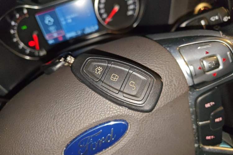 Used Ford Mondeo 2011 2.0L GTDi240 Ultimate Edition Vehicle Key