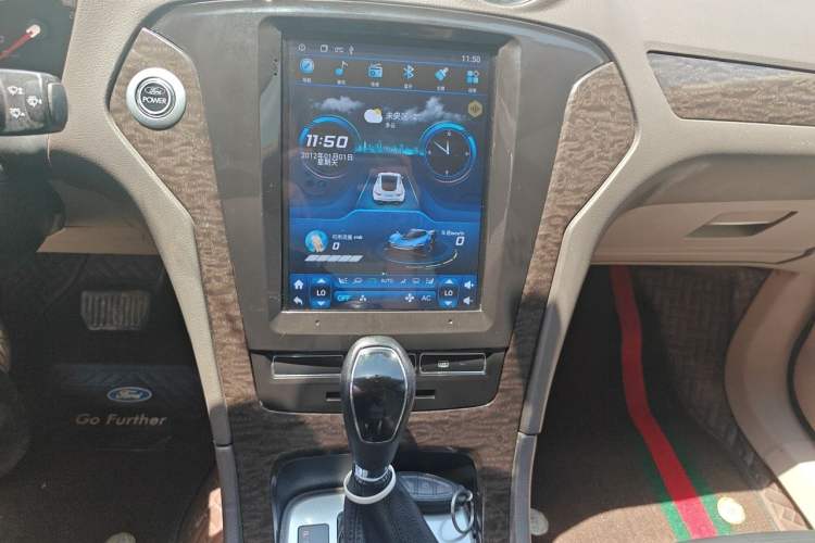 Used Ford Mondeo 2011 2.3L Luxury Model Audio And AC Panel