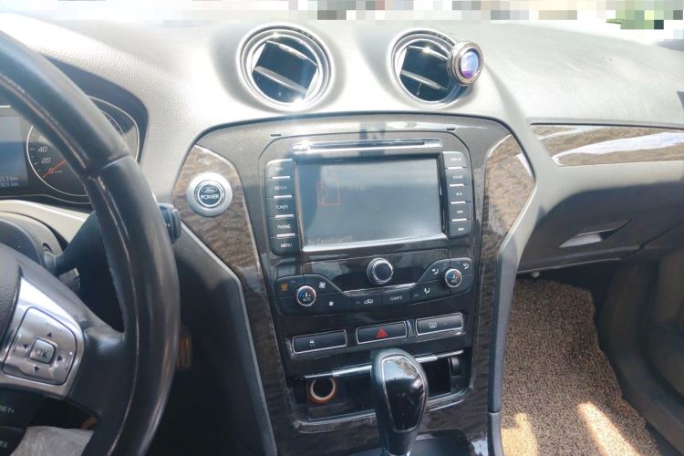 Used Ford Mondeo 2011 2.0L GTDi 200 Luxury Edition Audio And AC Panel