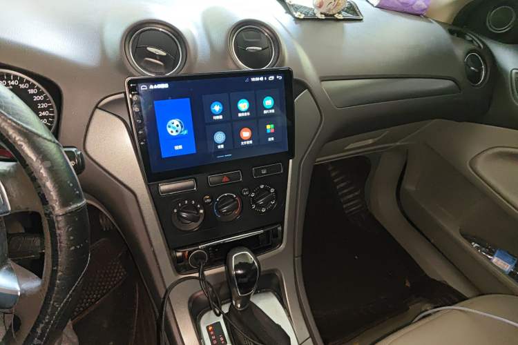 Used Ford Mondeo 2011 2.3L Fashion Edition Audio And AC Panel