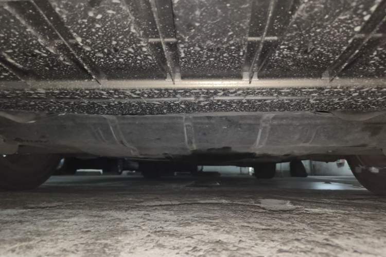 Used Ford Mondeo 2011 2.0L GTDi 200 Fashion Edition Chassis Front