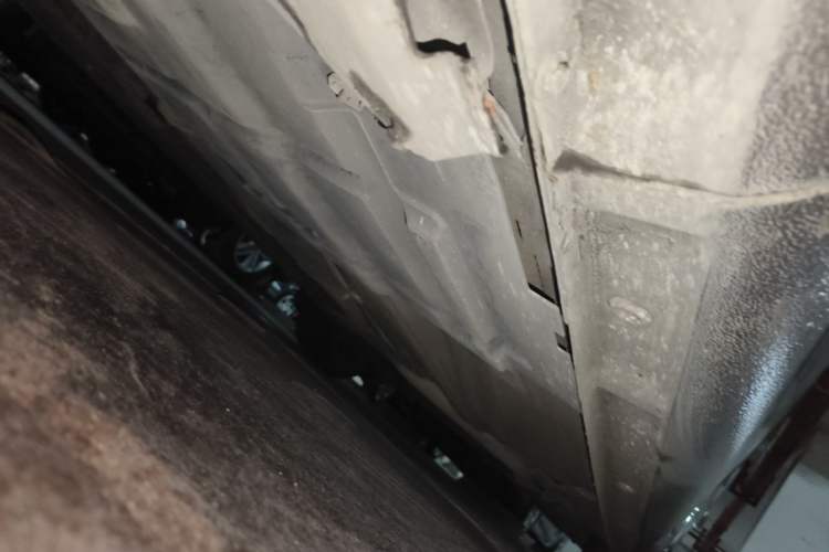 Used Ford Mondeo 2011 2.0L GTDi 200 Fashion Edition Chassis Front Left