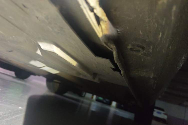 Used Ford Mondeo 2011 2.0L GTDi 200 Fashion Edition Chassis Front Left