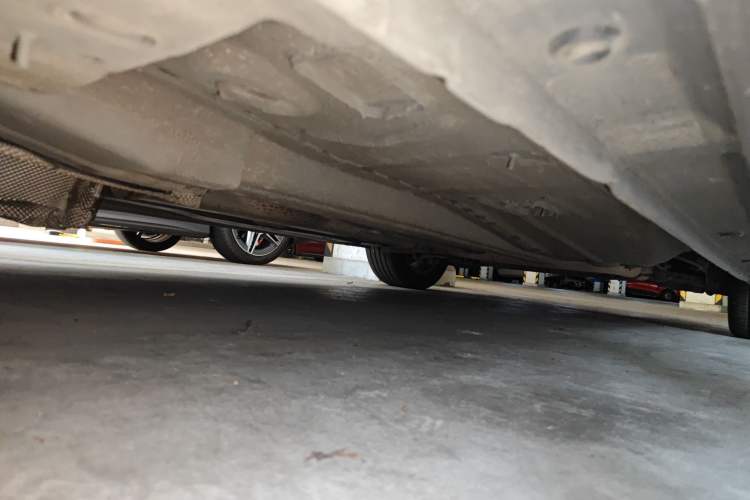 Used Ford Mondeo 2011 2.3L Fashion Edition Chassis Front Left