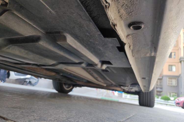 Used Ford Mondeo 2011 2.0L GTDi 200 Luxury Edition Chassis Front Left