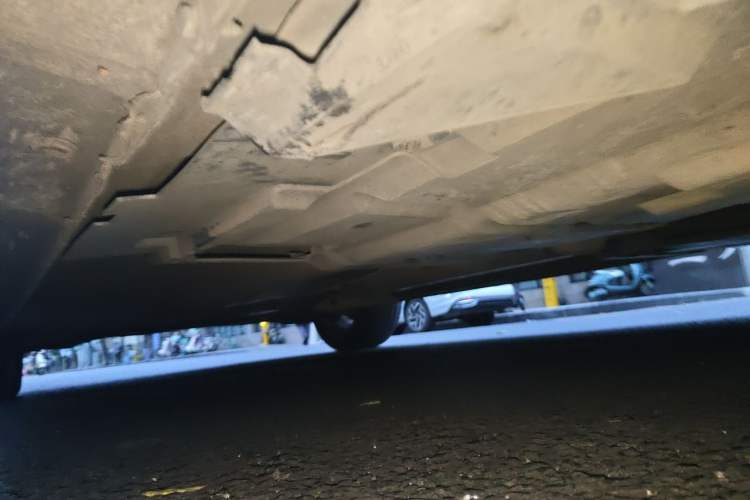 Used Ford Mondeo 2011 2.0L GTDi 200 Fashion Edition Chassis Front Right