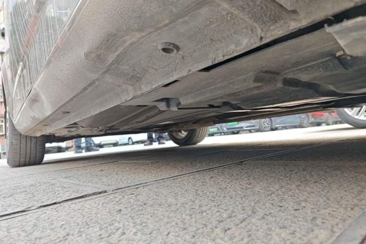 Used Ford Mondeo 2011 2.0L GTDi 200 Luxury Edition Chassis Front Right